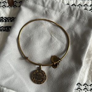 Gold Las Vegas Bangle
